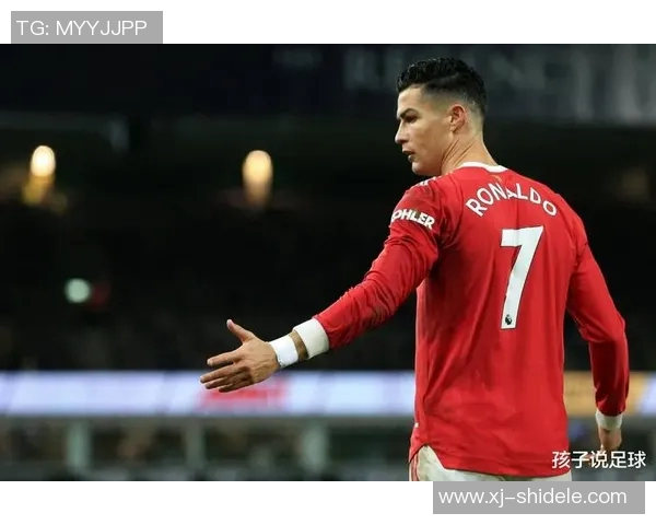 现役19号足球明星背后的故事与成就探索